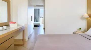 LINDOS ROYAL HOTEL
