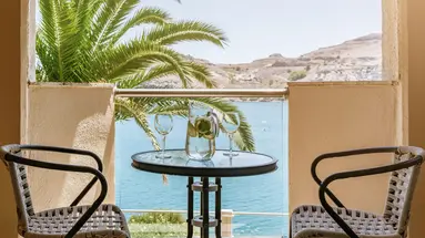 LINDOS ROYAL