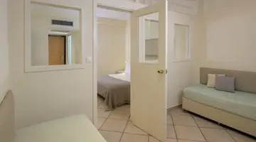 LINDOS ROYAL