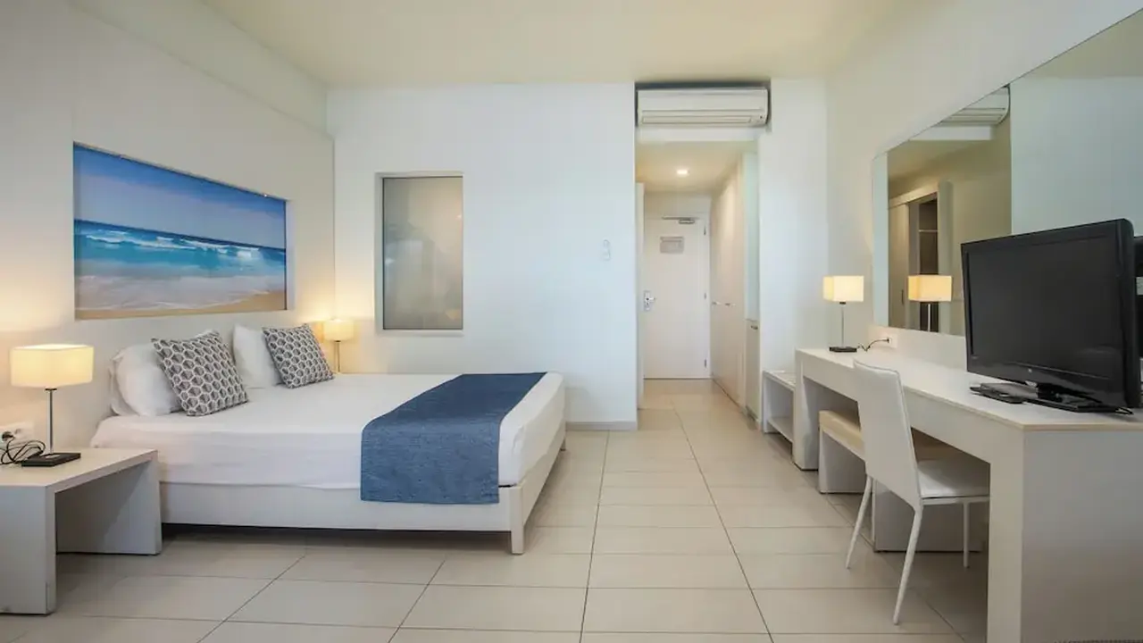 Lindos White Hotel & Suites