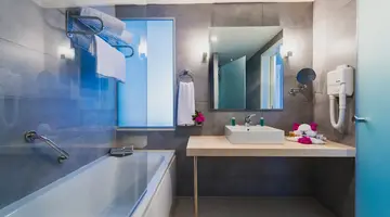 LINDOS WHITE HOTEL & SUITES