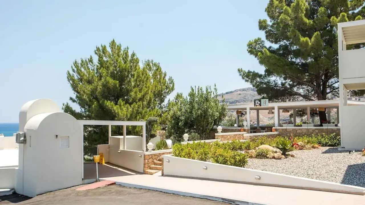 Lindos White Hotel & Suites