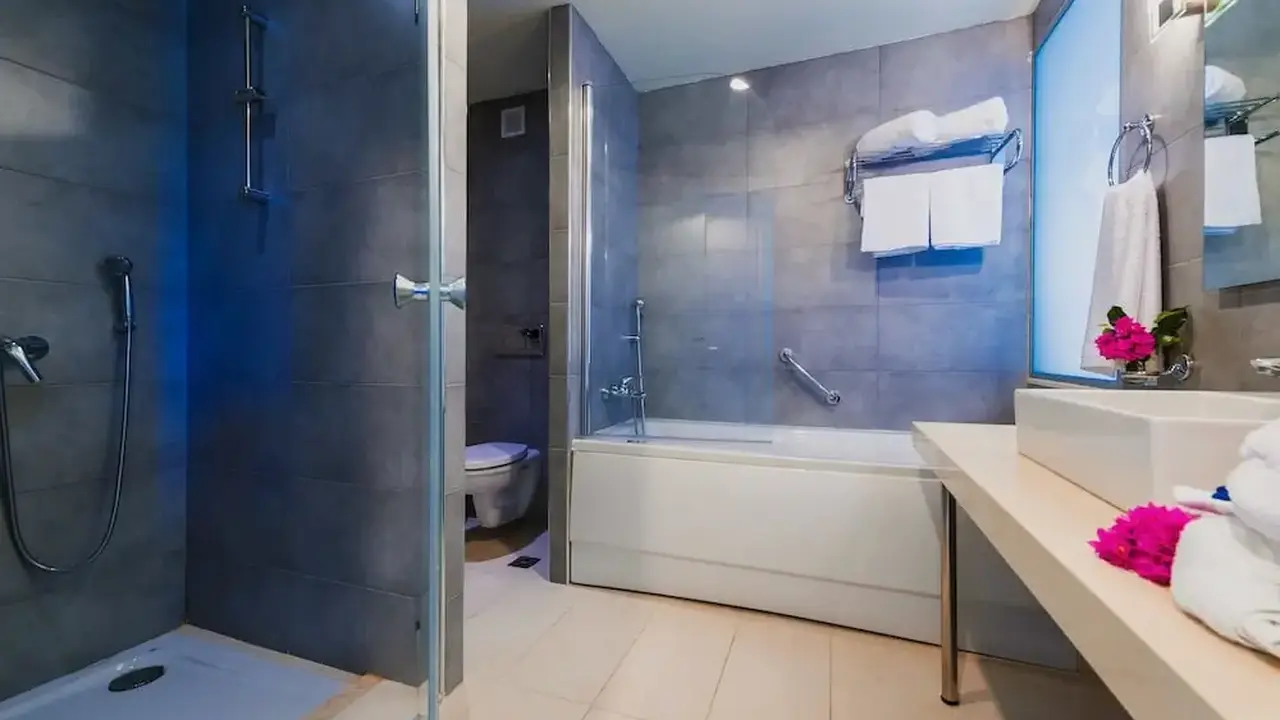 Lindos White Hotel & Suites