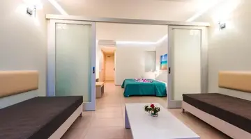 Lindos White Hotel & Suites