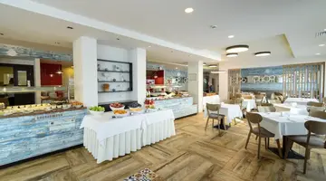 Lion Sunny Beach