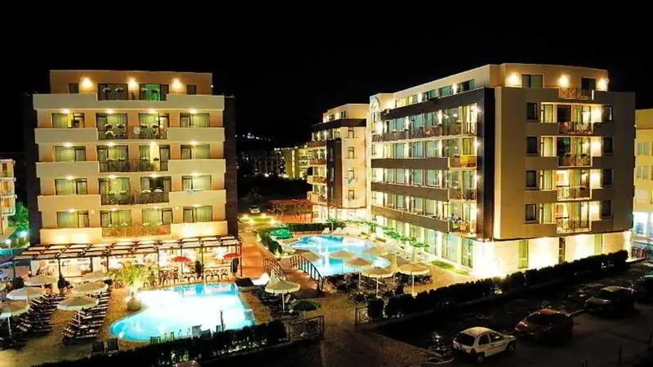 Lion Sunny Beach