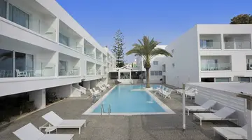 LIQUID HOTEL APARTMENTS