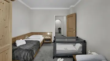 LISI FAMILY Hotel