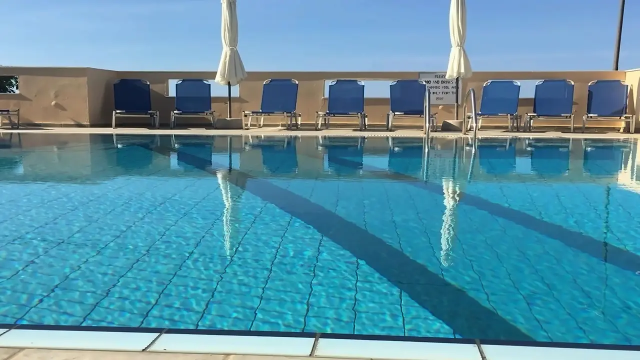 Litsa Efi Apartments