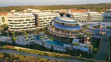 LIU RESORTS