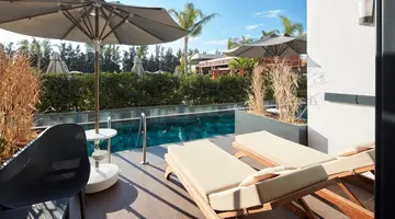 LIU RESORTS