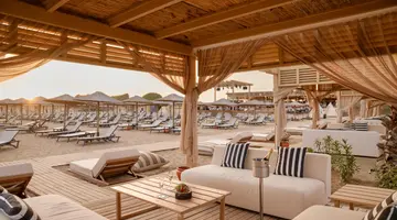 LIU RESORTS