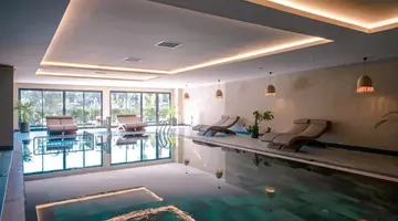LIU RESORTS