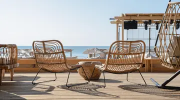 LIU RESORTS
