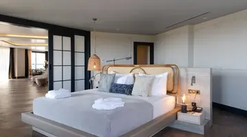LIU RESORTS