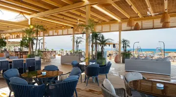 LIU RESORTS