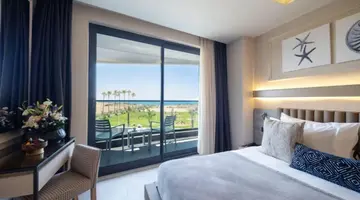 LIU RESORTS