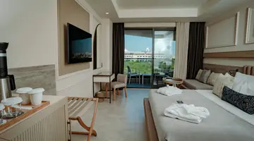 LIU RESORTS