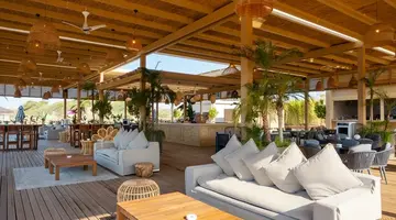 LIU RESORTS