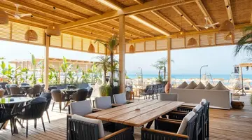 LIU RESORTS