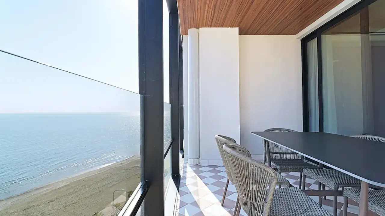 LIV Mackenzie Beach Suites