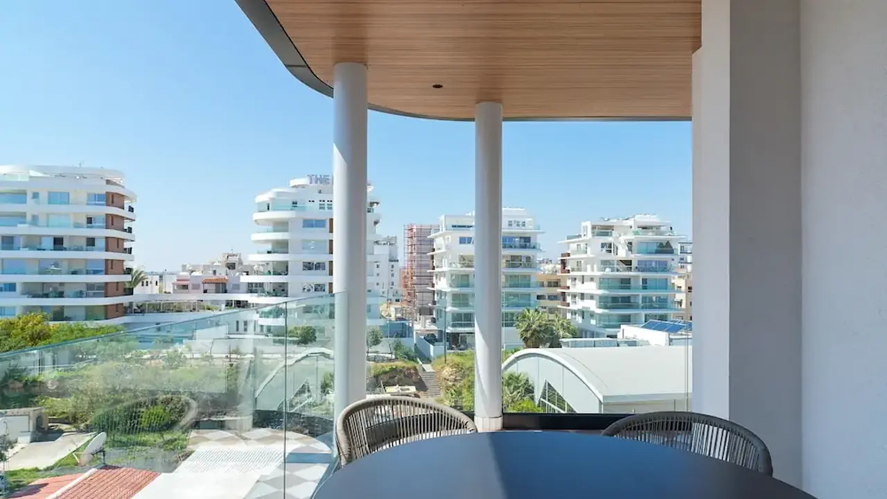 LIV Mackenzie Beach Suites