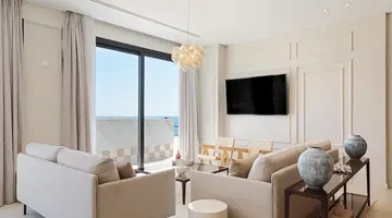 LIV Mackenzie Beach Suites