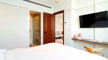 LIV Mackenzie Beach Suites