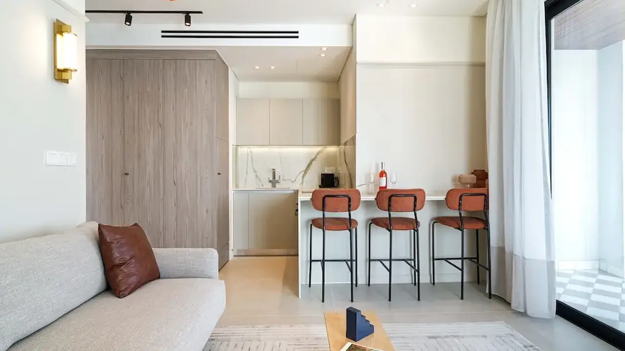 LIV Mackenzie Beach Suites