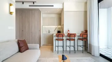 LIV Mackenzie Beach Suites