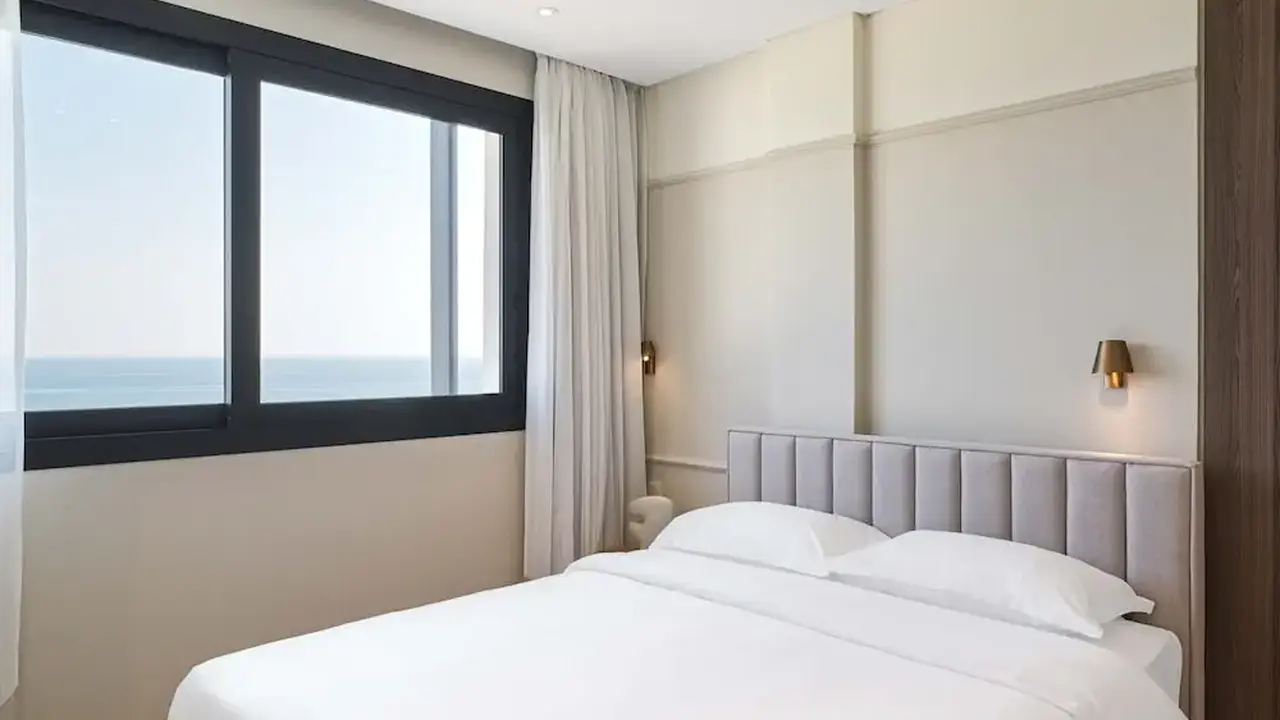 LIV Mackenzie Beach Suites