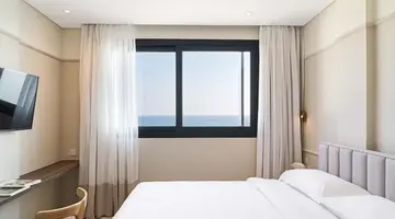 LIV Mackenzie Beach Suites