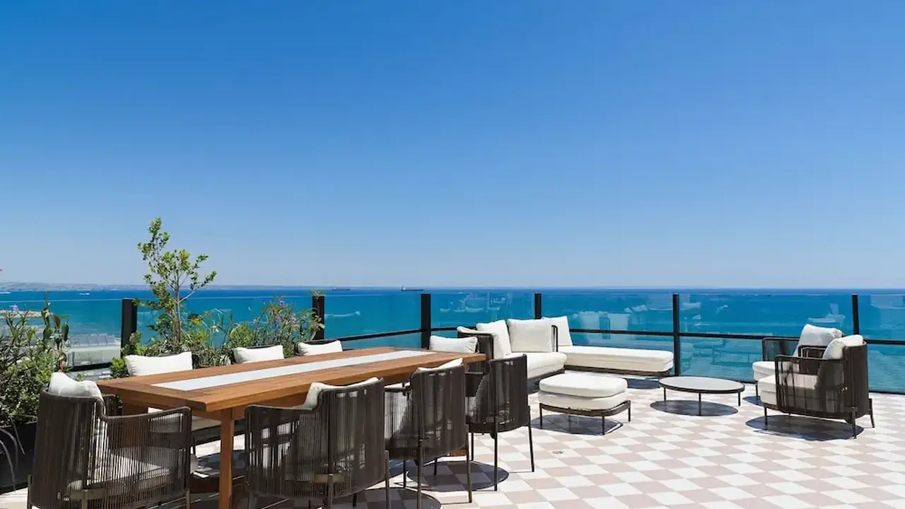 LIV Mackenzie Beach Suites