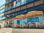 LIV Mackenzie Beach Suites
