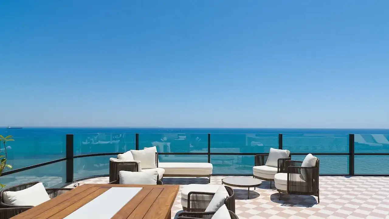 LIV Mackenzie Beach Suites