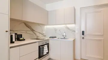 LIV Mackenzie Beach Suites