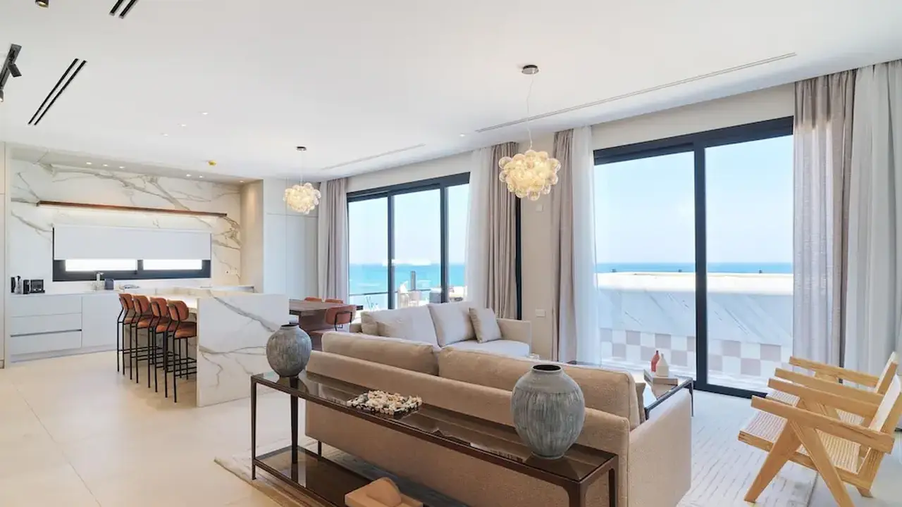 LIV Mackenzie Beach Suites