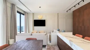 LIV Mackenzie Beach Suites