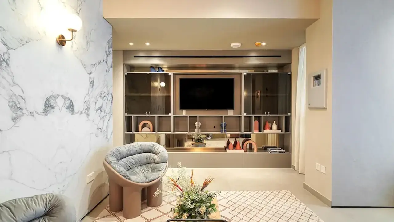LIV Mackenzie Beach Suites