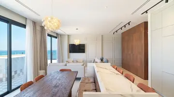 LIV Mackenzie Beach Suites
