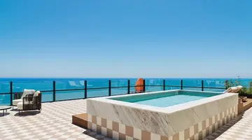 LIV Mackenzie Beach Suites