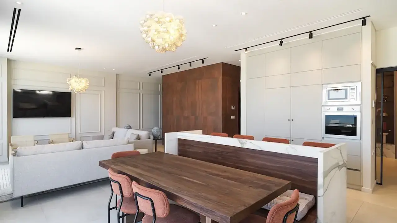 LIV Mackenzie Beach Suites