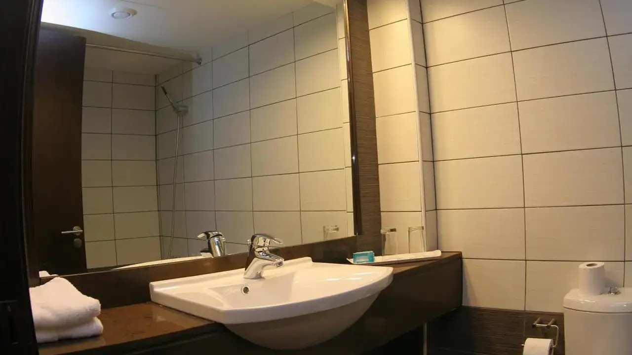 Livadhiotis City Hotel
