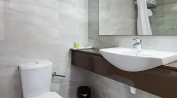 Livadhiotis City Hotel