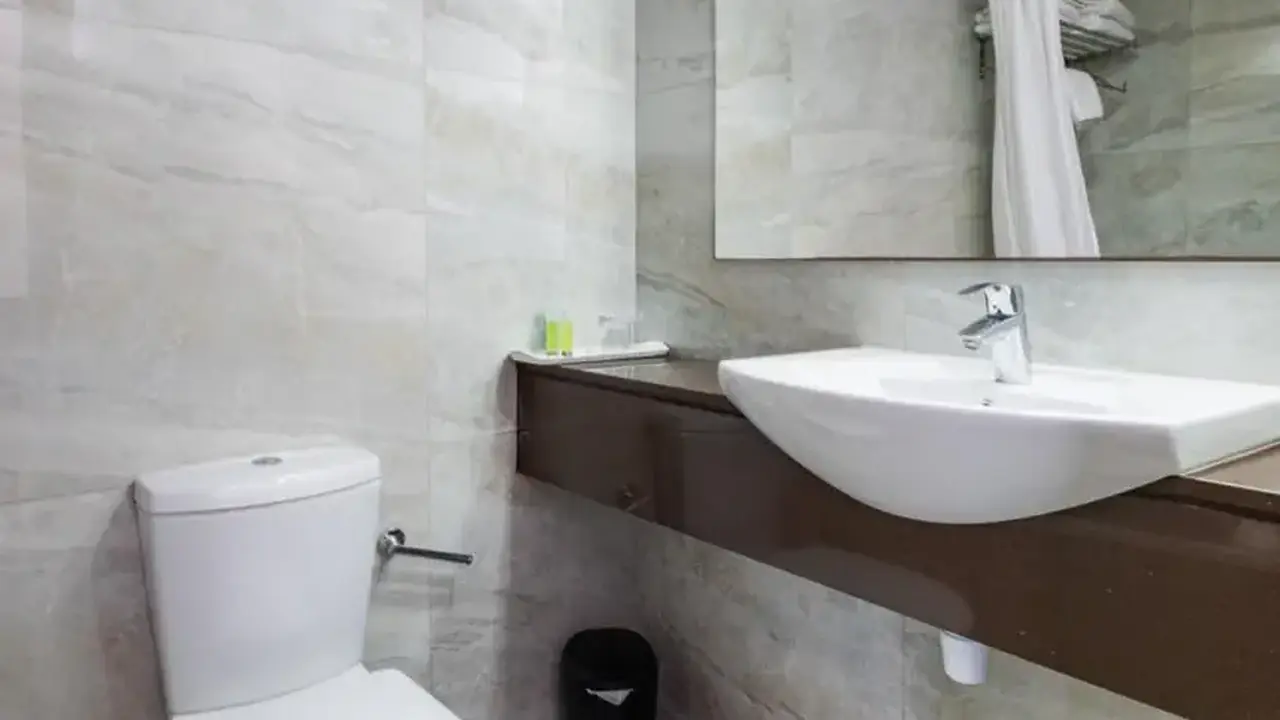 Livadhiotis City Hotel