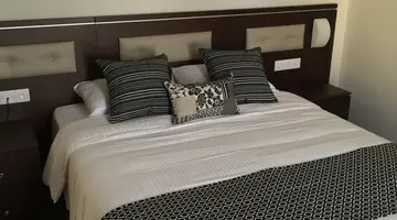 Livadhiotis City Hotel