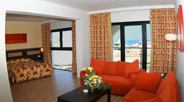 Livadhiotis City Hotel