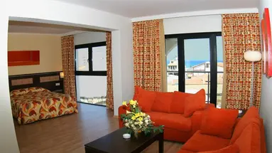 Livadhiotis City Hotel