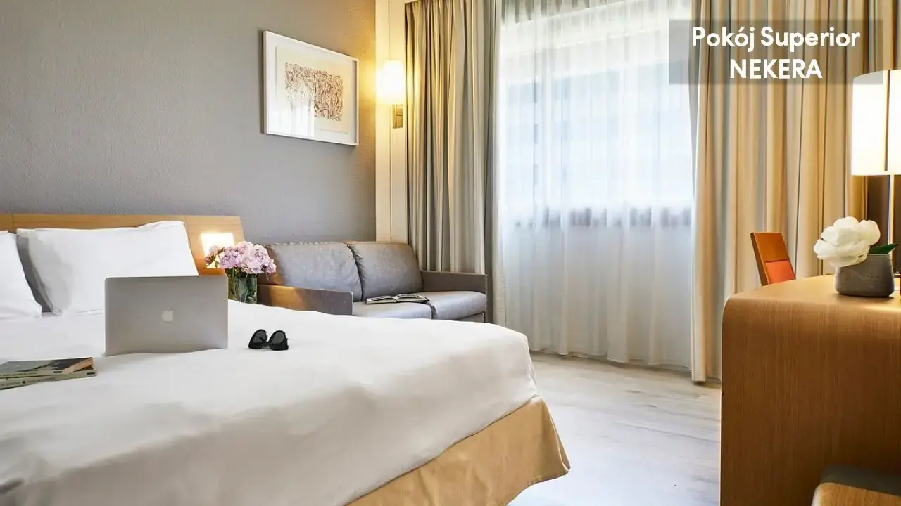 Living Place Hotel