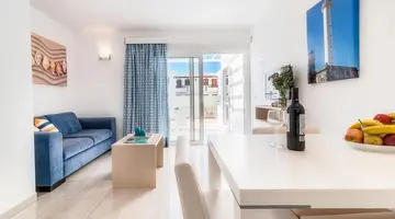 LIVVO Apartments Oasis
